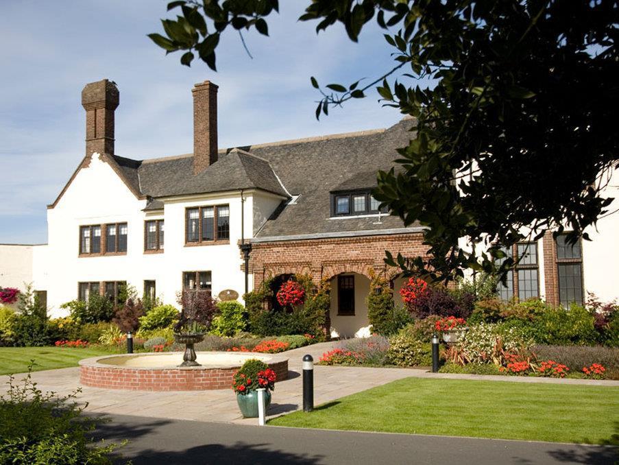 Western House Hotel At Ayr Racecourse Kültér fotó